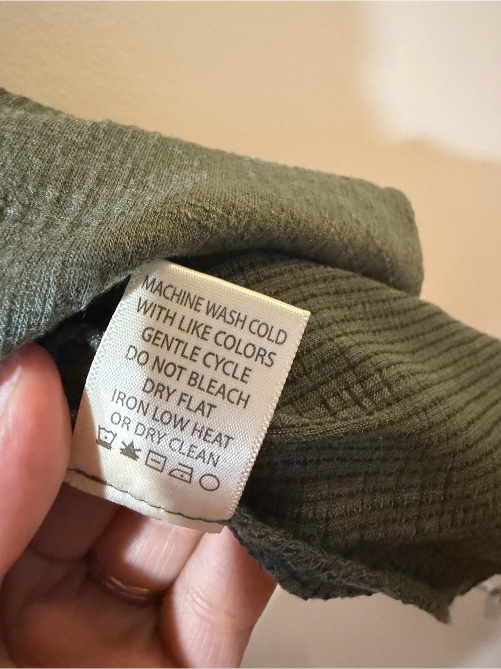 Max Studio London XL Olive Ruched Drawstring Textured Cap Sleeve Blouse - Picture 7 of 10